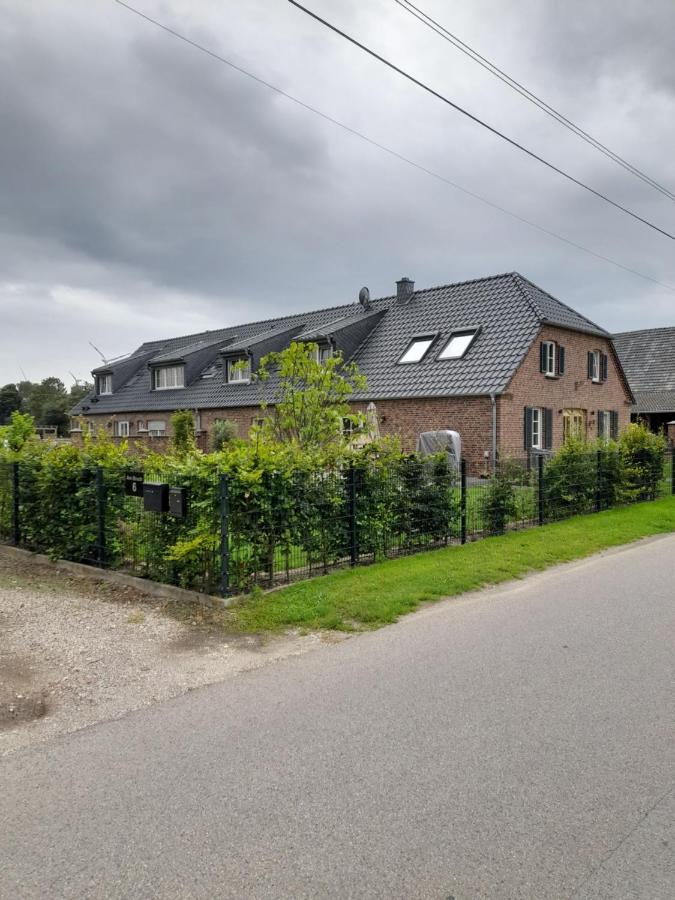 Hannekenbuurs Kleine Kune Kune Farm Apartment Weeze Exterior photo